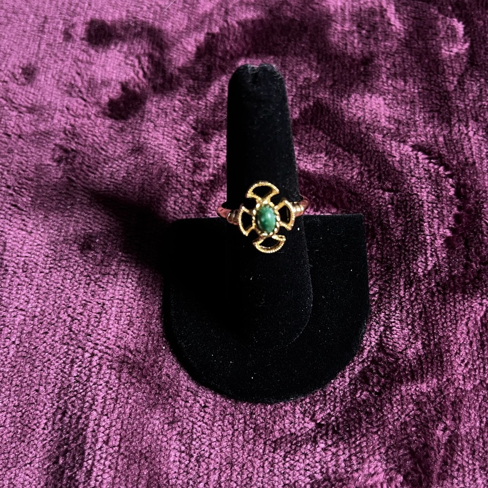 Avon Ring